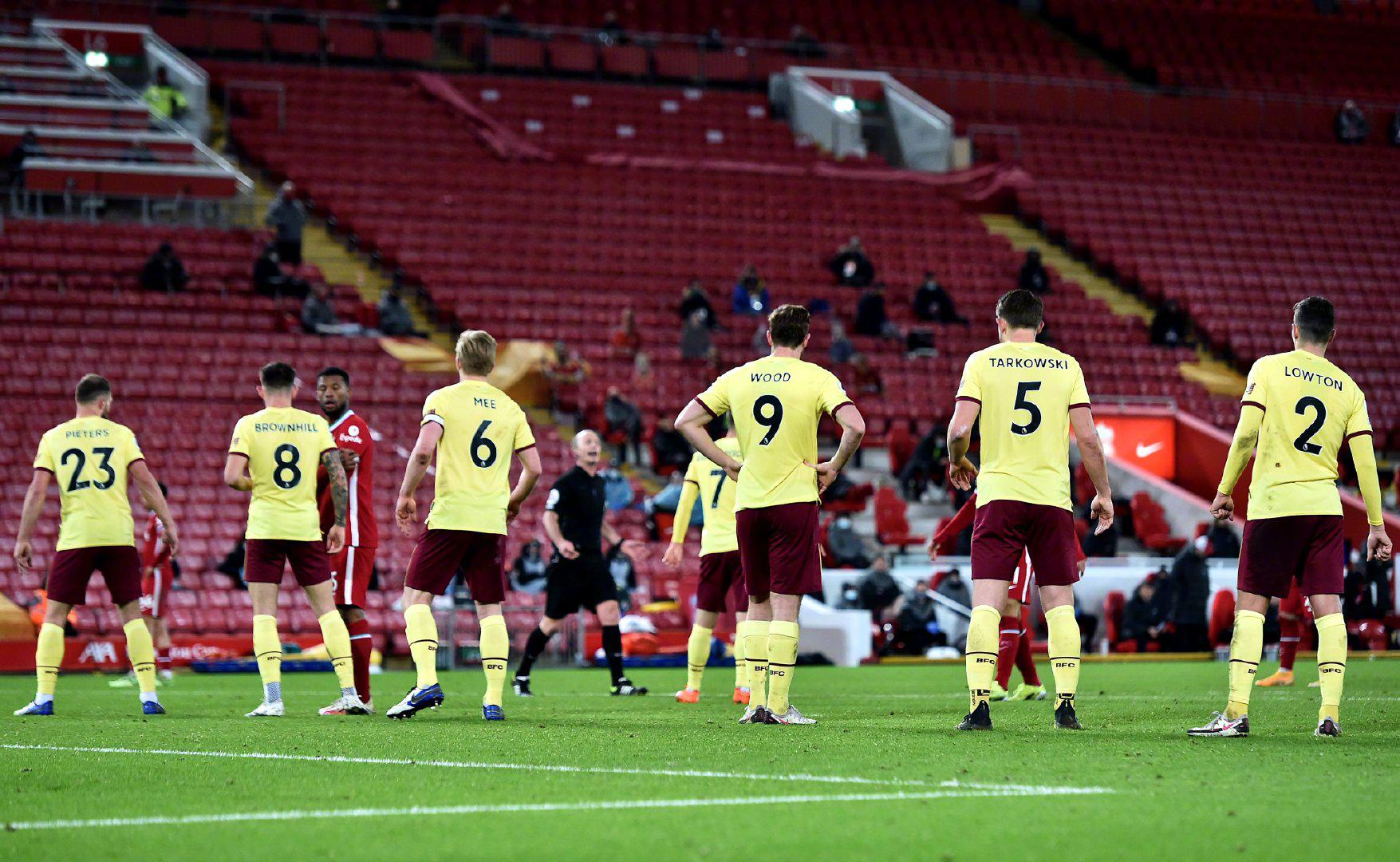 动路线和射 动路线和射